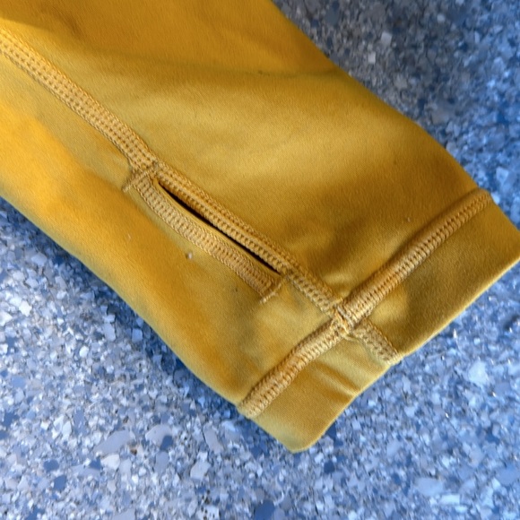 BuffBunny fitted jacket, yellow, size small - Picture 3 of 5